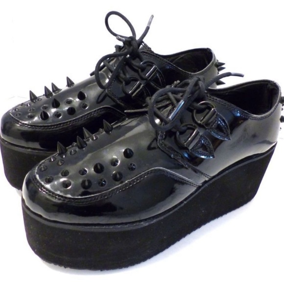 YRU Shoes - YRU black patent PLATFORMS LACE UP creepers SPIKES